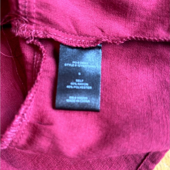 Super Cute Christmas Blouse - Picture 13 of 13